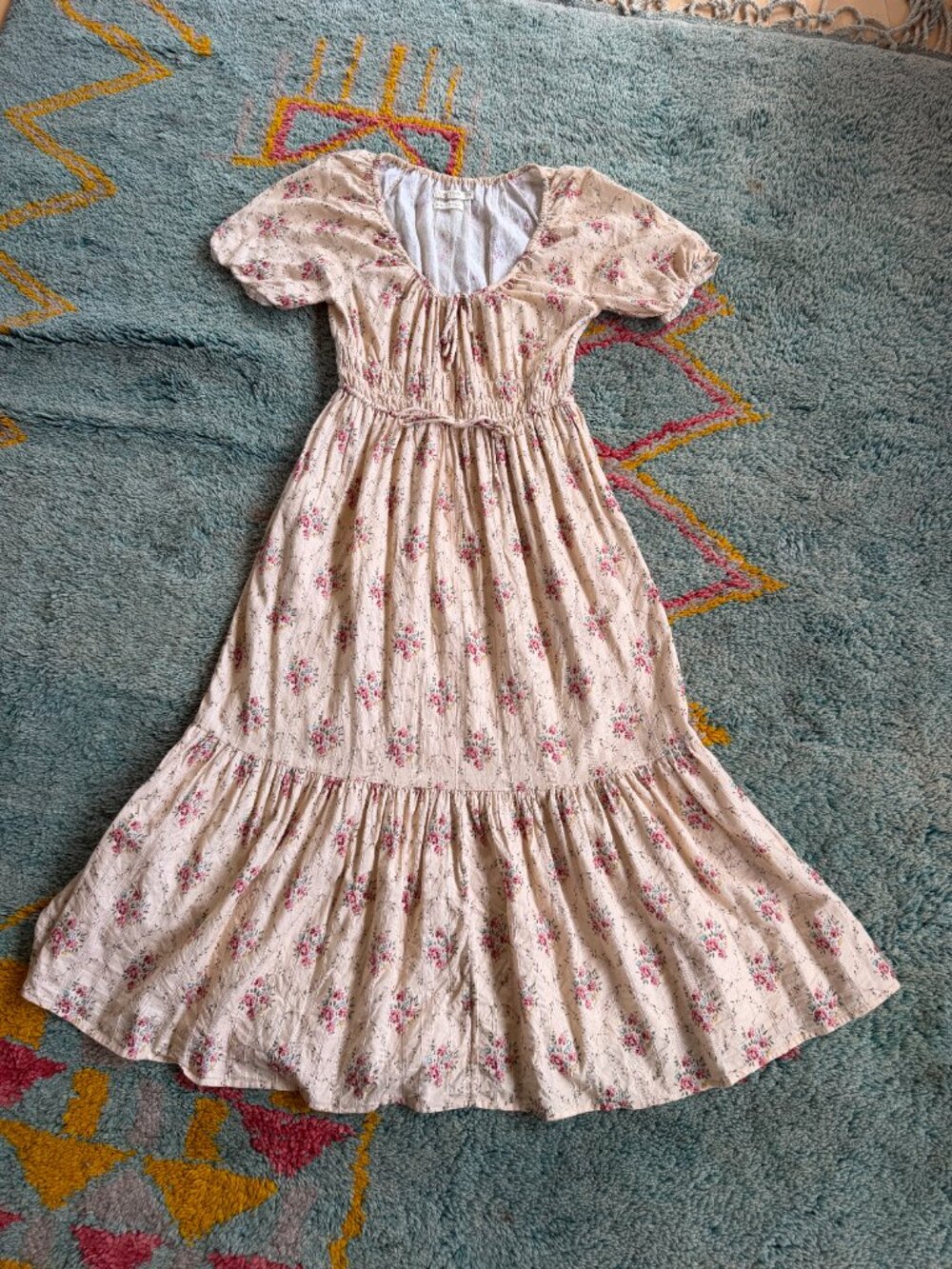 The Brynne Dress Petites | Vine Bouquet - Picture 9 of 10